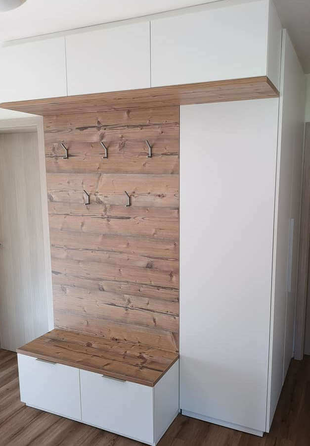 Vrata mizarstva Jašovec Kastelic Kamnik