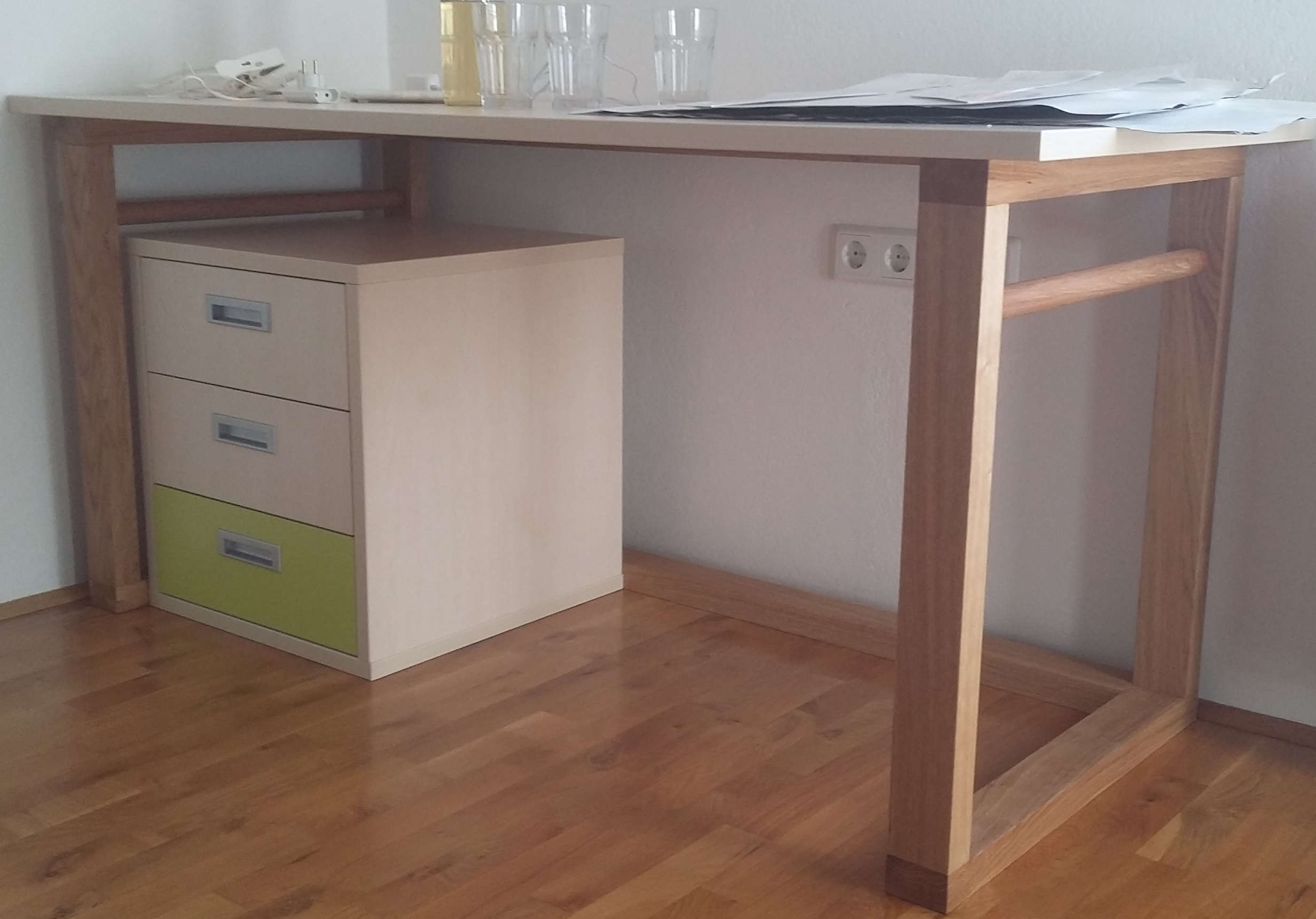 Miza mizarstva Jašovec Kastelic Kamnik